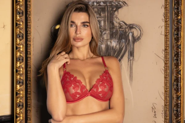 Conjunto triángulo soft bordado ANDRESSA - Imagen 2